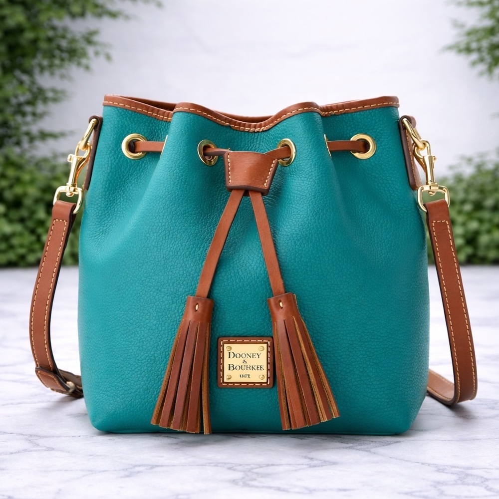 Dooney & Bourke Drawstring Bucketbag NWT - Picture 7 of 7